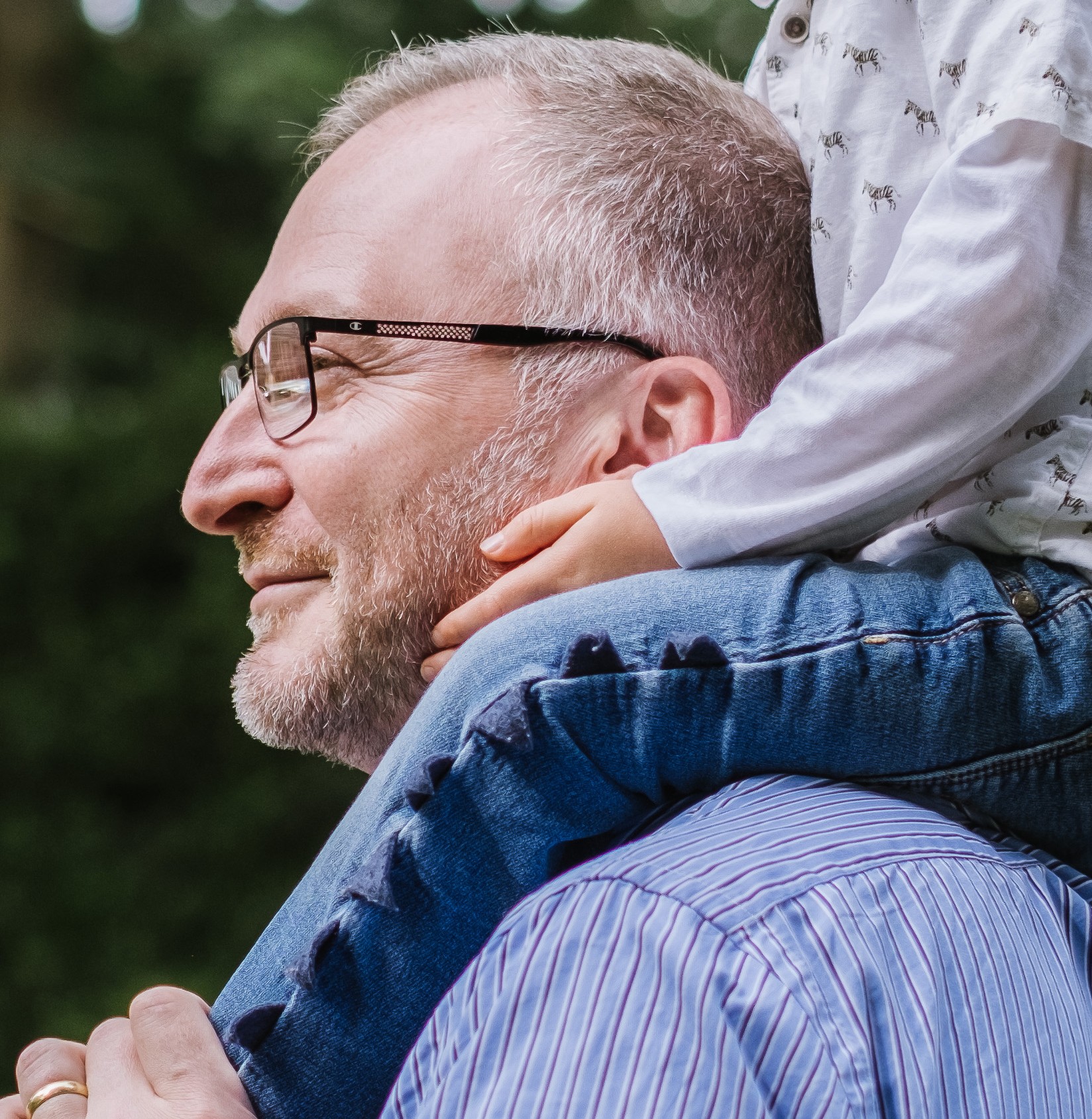 Andrei Trimbitas with his child